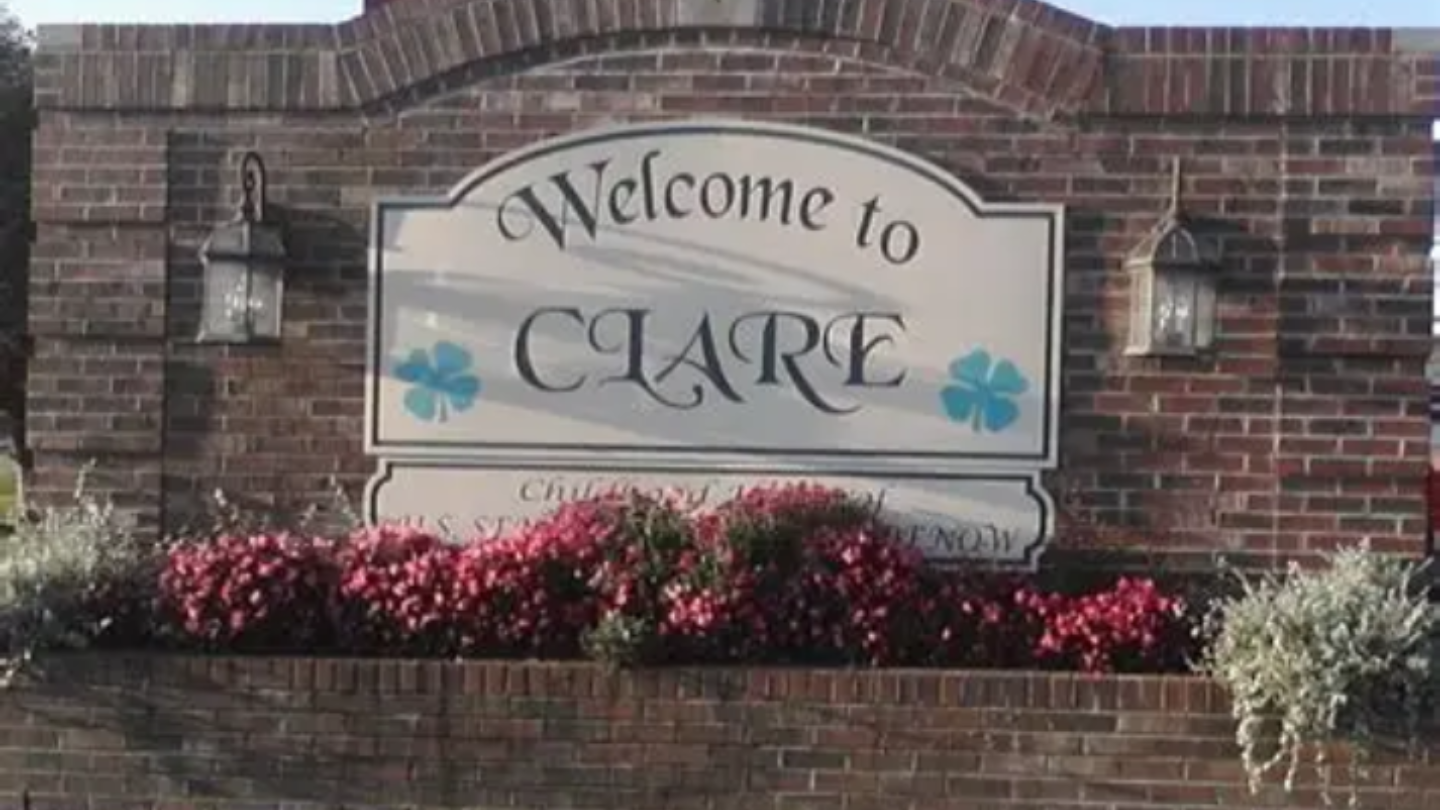 Professional garage door repair service in Clare, Michigan